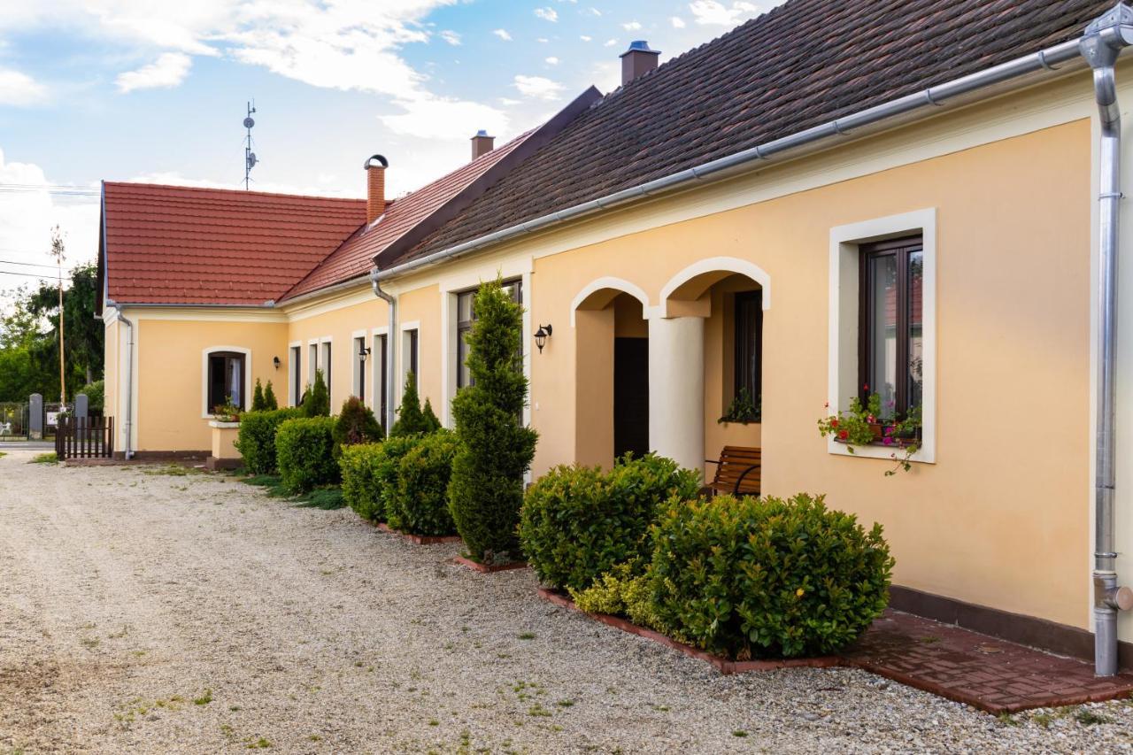 Kápolna Vendégház Kerkáskápolna Kültér fotó